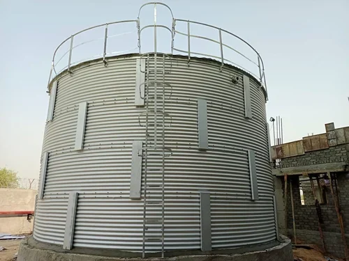 Large scale storage tank construction Construction of a large scale storage tank by Astha Tank Construction